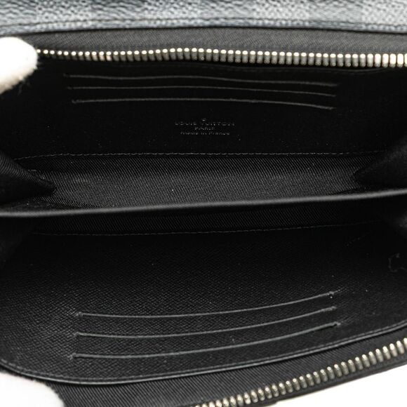 Pre Loved louis vuitton Women Black Crossbody Bags - Picture 4 of 8